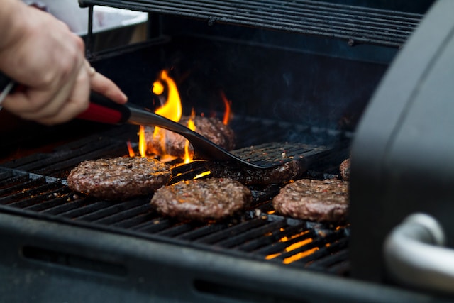 Does Grilling Hamburgers reduce calories